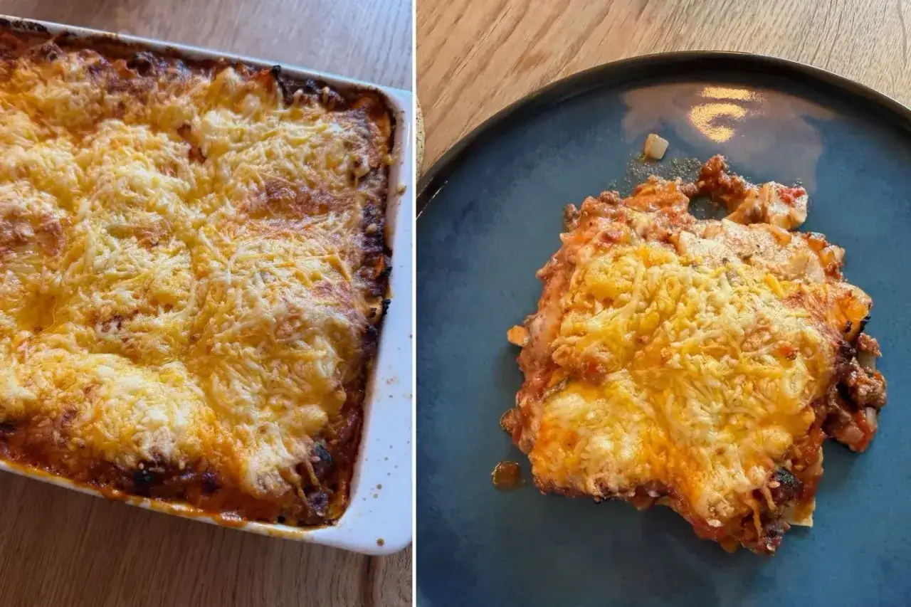 Frisch gebackene Lasagne mit goldbraun &uuml;berbackener K&auml;seschicht. Die Frage 